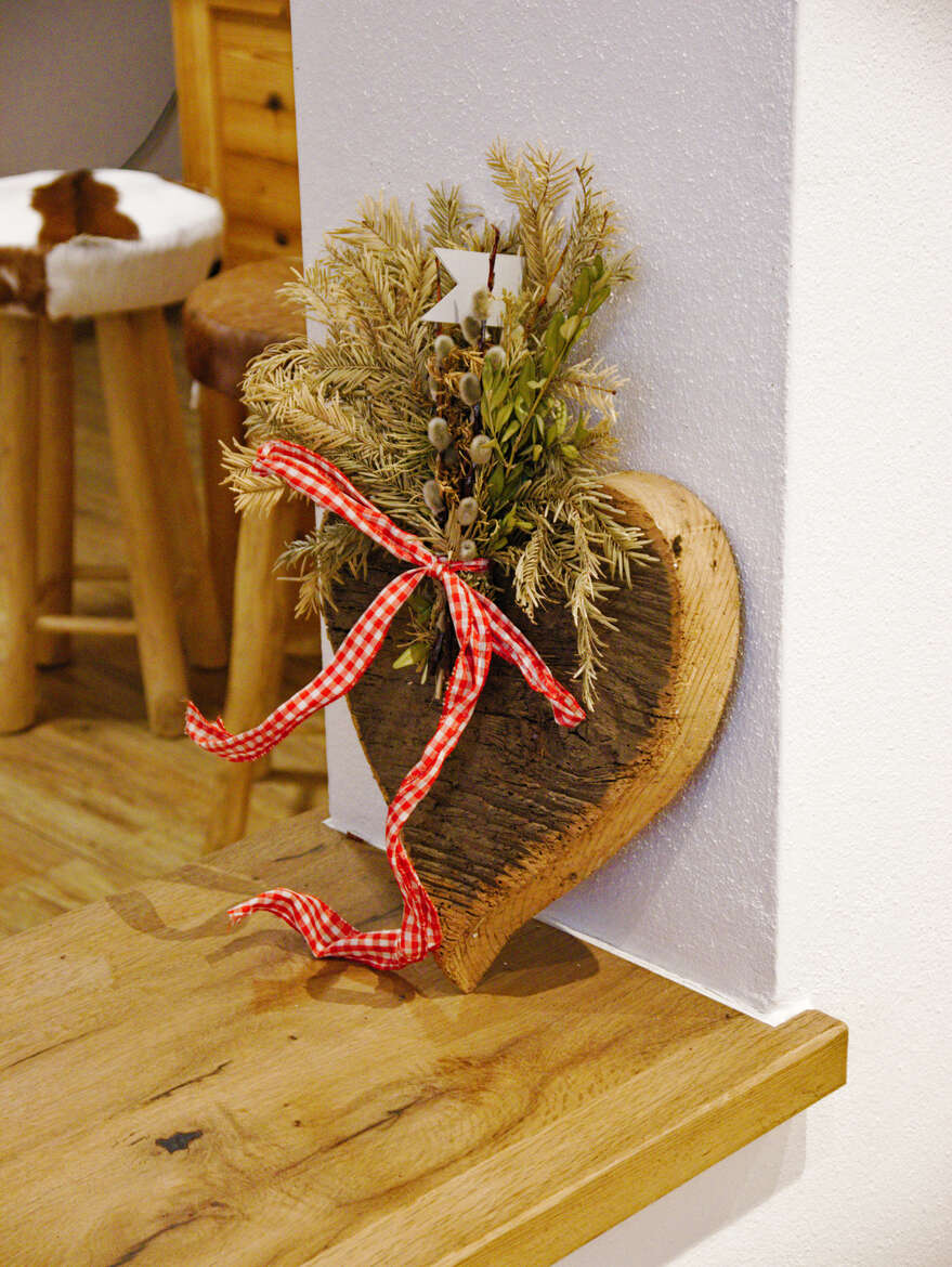 Bild 6 grösser ansehen Bild 6